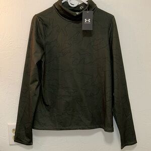 Underarmour women’s active shirt